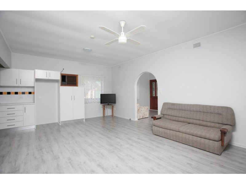 131 Osborne Parade, Warilla NSW 2528