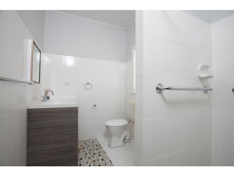 131 Osborne Parade, Warilla NSW 2528