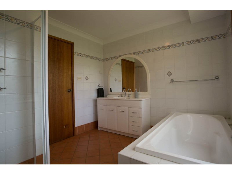 15 Gear Circuit, Albion Park NSW 2527