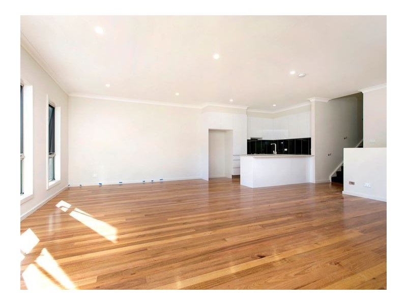 11 Whistlers Run, Albion Park NSW 2527