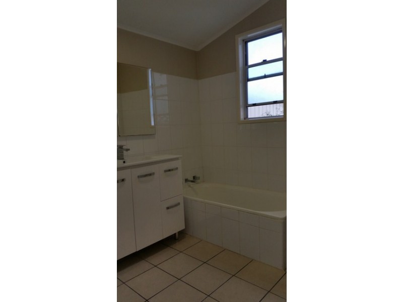 58 Barton Street, Oak Flats NSW 2529