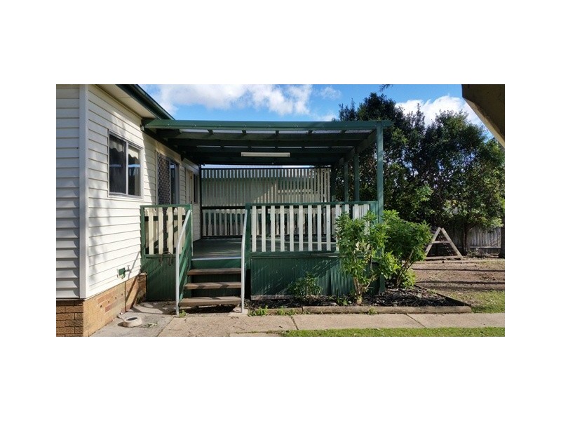 58 Barton Street, Oak Flats NSW 2529