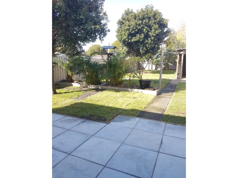 4 Windang St, Albion Park Rail NSW 2527