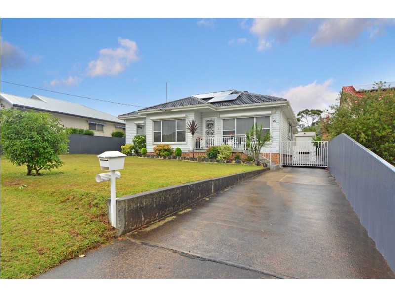 23 Deakin Street, Oak Flats NSW 2529