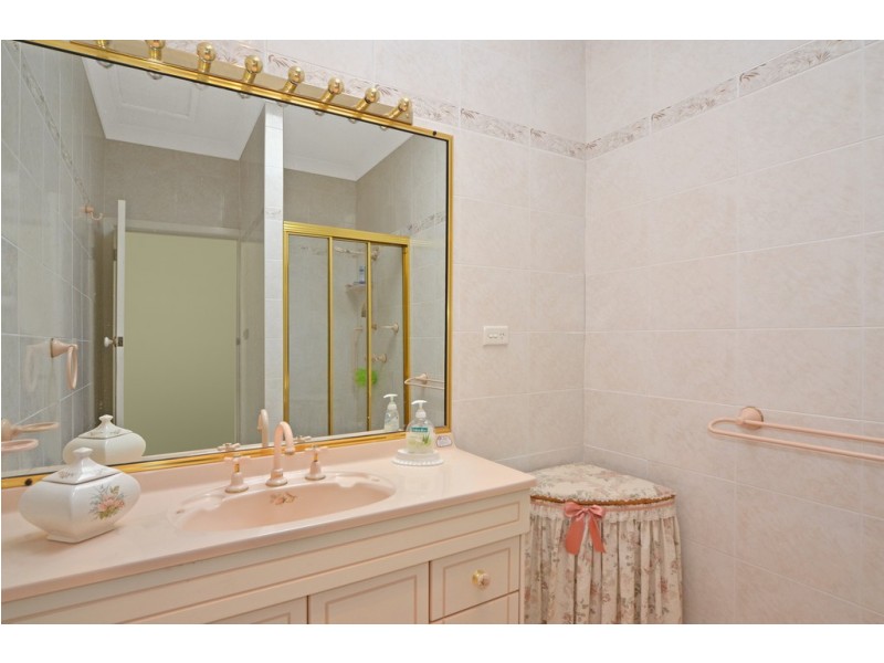 23 Deakin Street, Oak Flats NSW 2529