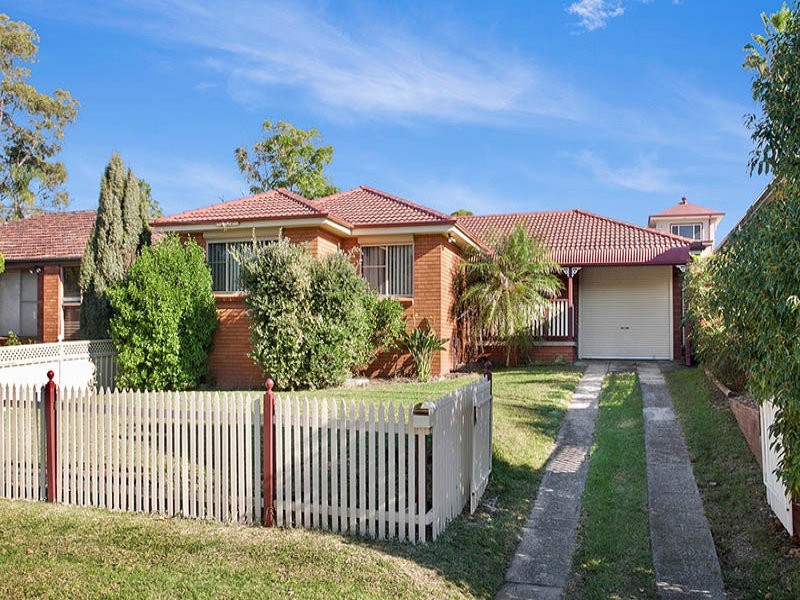22 Burrell Cres, Dapto NSW 2530
