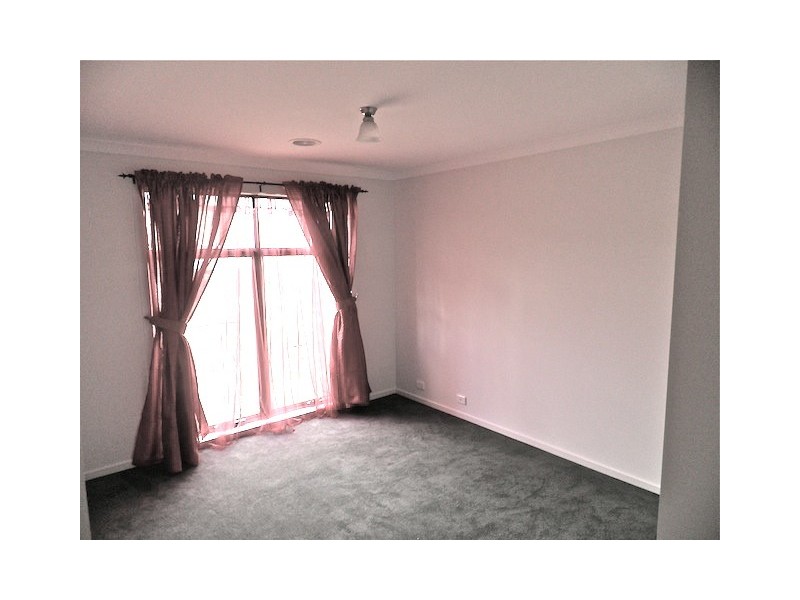 3 Young Street, Pakenham VIC 3810