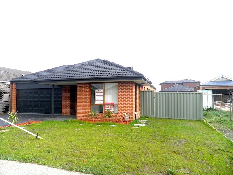 5 Charolais Court, Pakenham VIC 3810