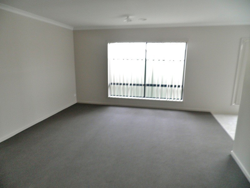 5 Charolais Court, Pakenham VIC 3810