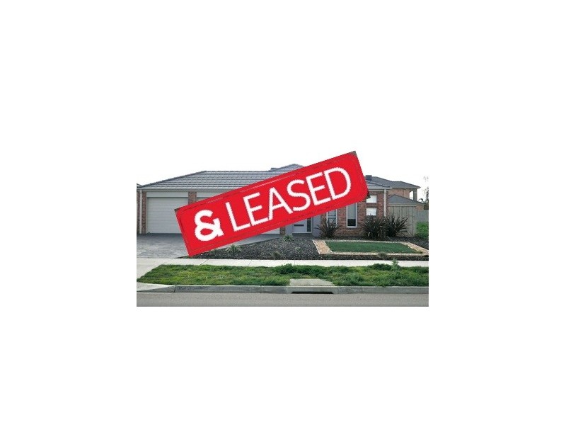 136 Webster Way, Pakenham VIC 3810