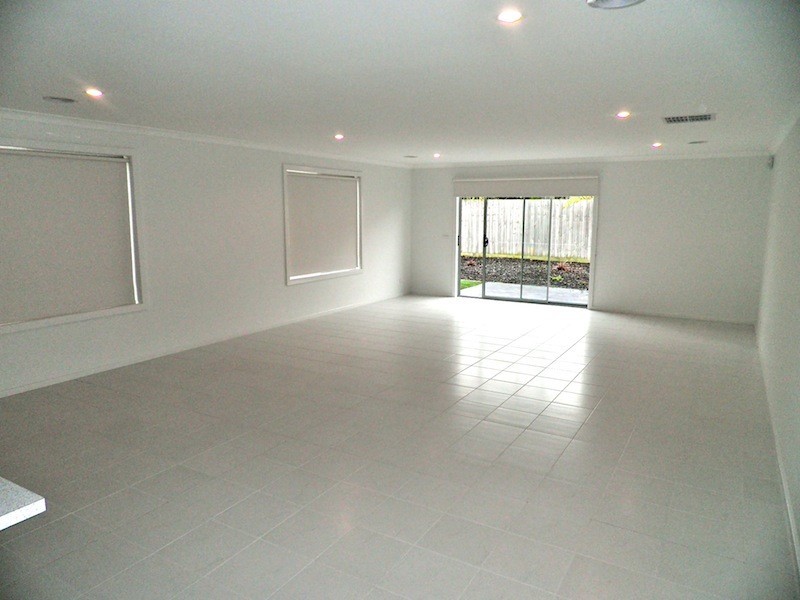 136 Webster Way, Pakenham VIC 3810