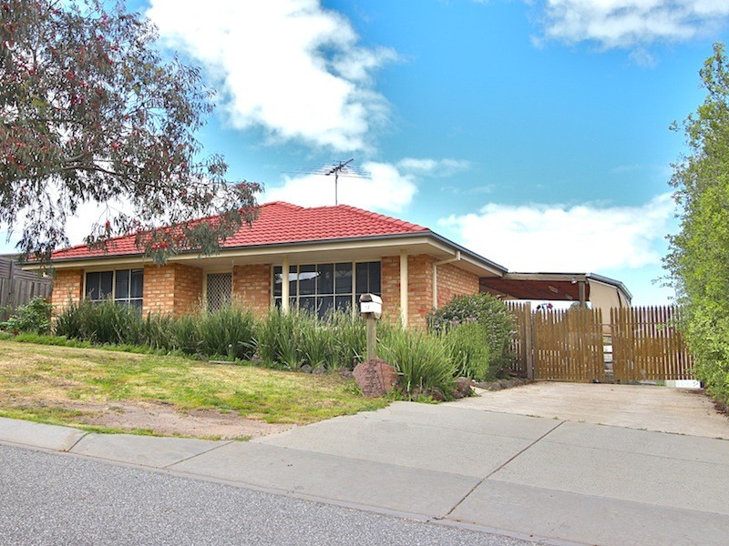 12 Swamp Gum Close, Pakenham VIC 3810