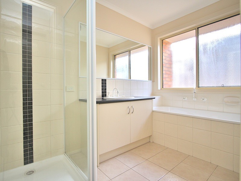 12 Swamp Gum Close, Pakenham VIC 3810