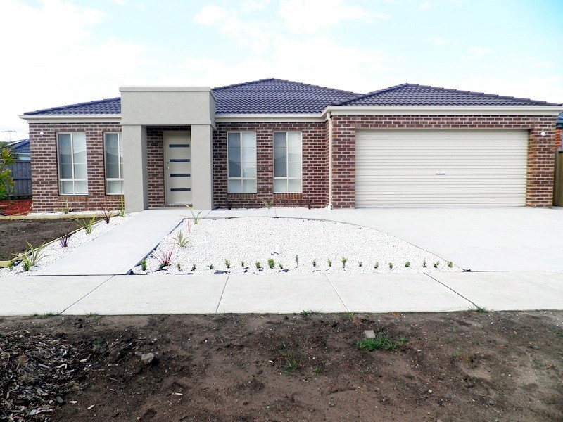 49 Gallery Way, Pakenham VIC 3810