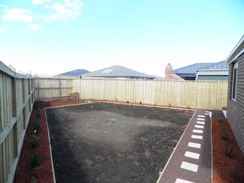 49 Gallery Way, Pakenham VIC 3810