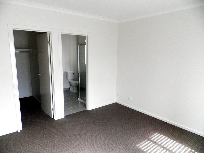 23 Bavaria Lane, Pakenham VIC 3810