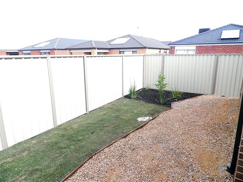 23 Bavaria Lane, Pakenham VIC 3810