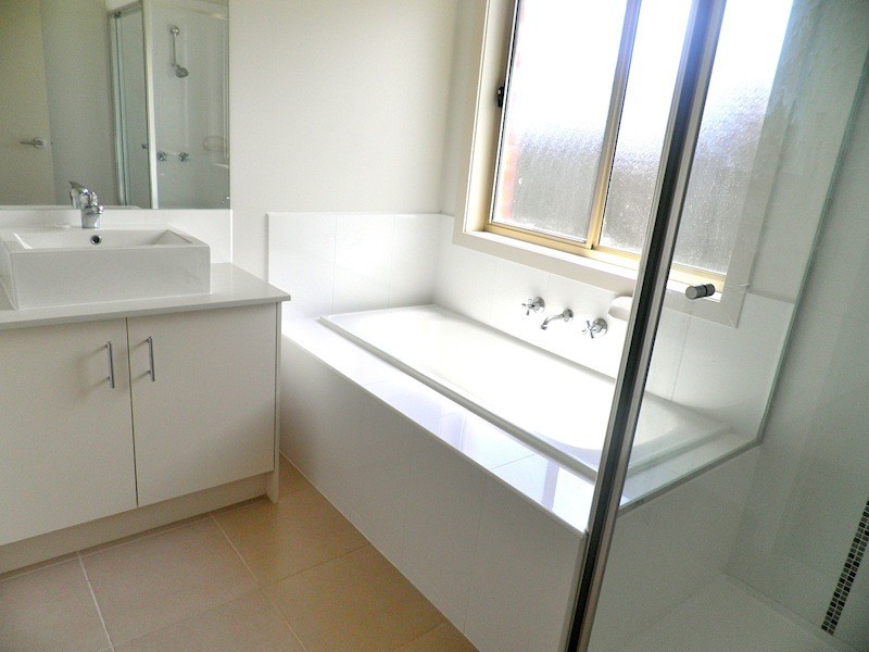 3 Mirabelle Street, Pakenham VIC 3810