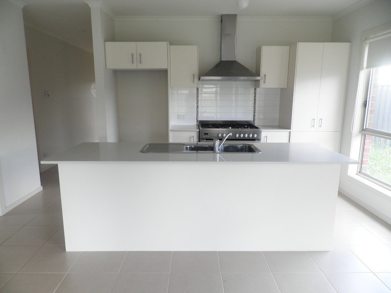 3 Mirabelle Street, Pakenham VIC 3810