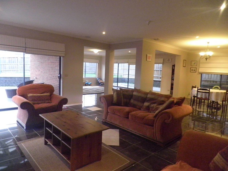 16 Meg Way, Berwick VIC 3806