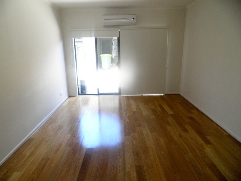 21 Harlesden Circuit, Pakenham VIC 3810