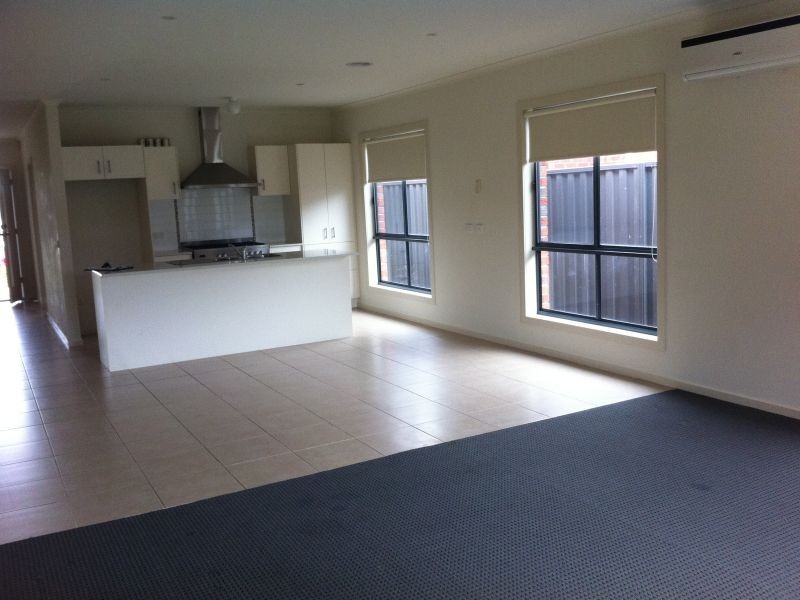 20 Elderberry Way, Pakenham VIC 3810