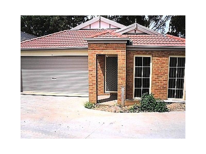 12/40 Army Road, Pakenham VIC 3810