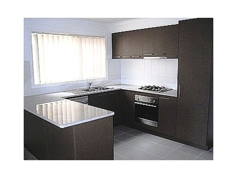 12/40 Army Road, Pakenham VIC 3810