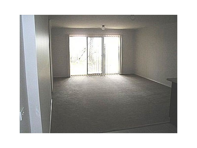 12/40 Army Road, Pakenham VIC 3810