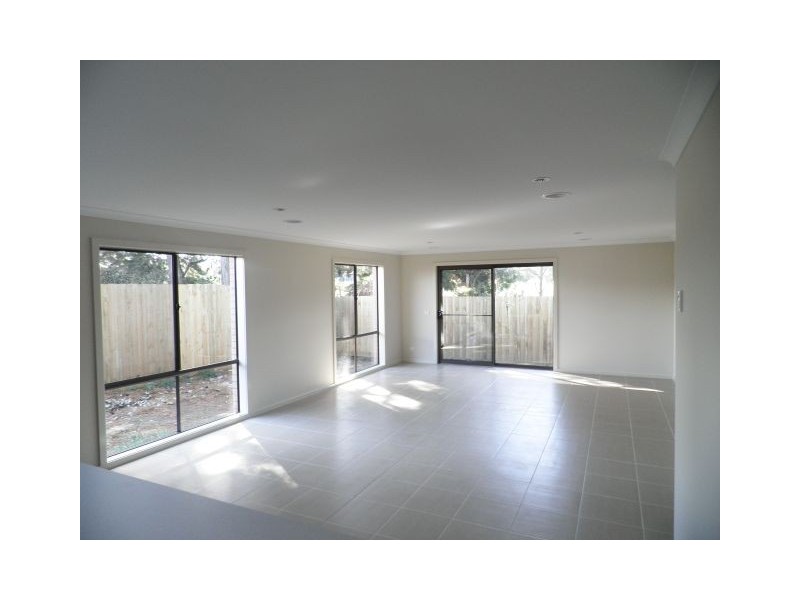 31 Melissa Way, Pakenham VIC 3810