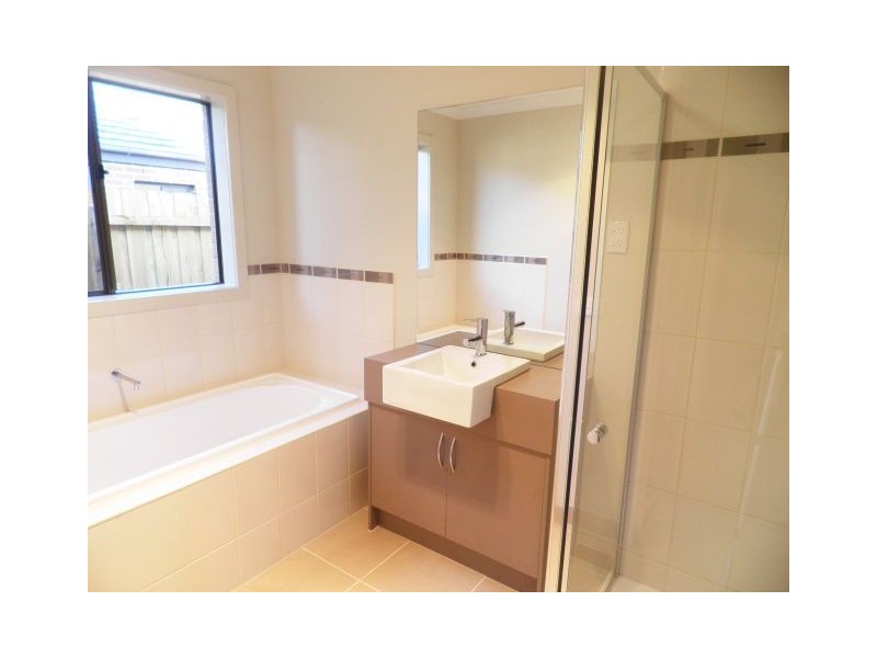 31 Melissa Way, Pakenham VIC 3810