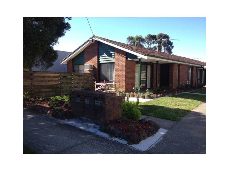 1/54 Main Street, Pakenham VIC 3810
