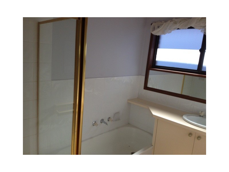 1/54 Main Street, Pakenham VIC 3810