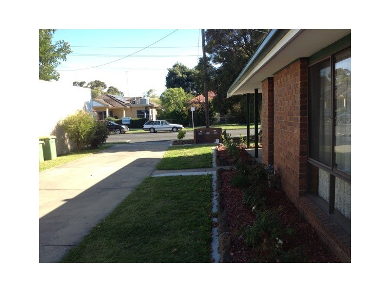 1/54 Main Street, Pakenham VIC 3810