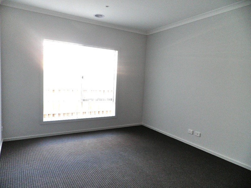 10 Weebill Way, Pakenham VIC 3810