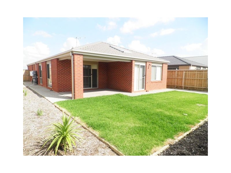 23 Elwood Avenue, Pakenham VIC 3810