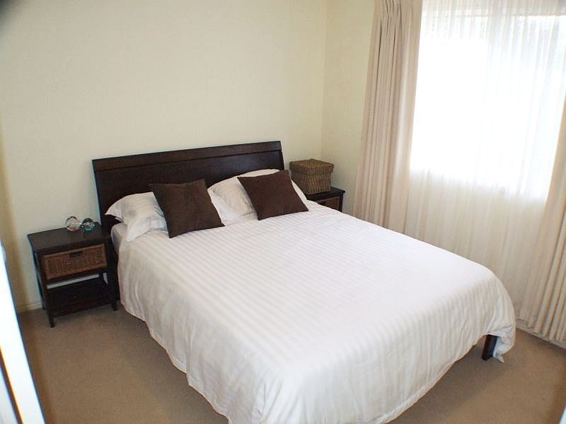 36 Sneddon Drive, Narre Warren South VIC 3805