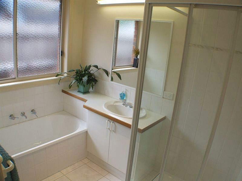 36 Sneddon Drive, Narre Warren South VIC 3805