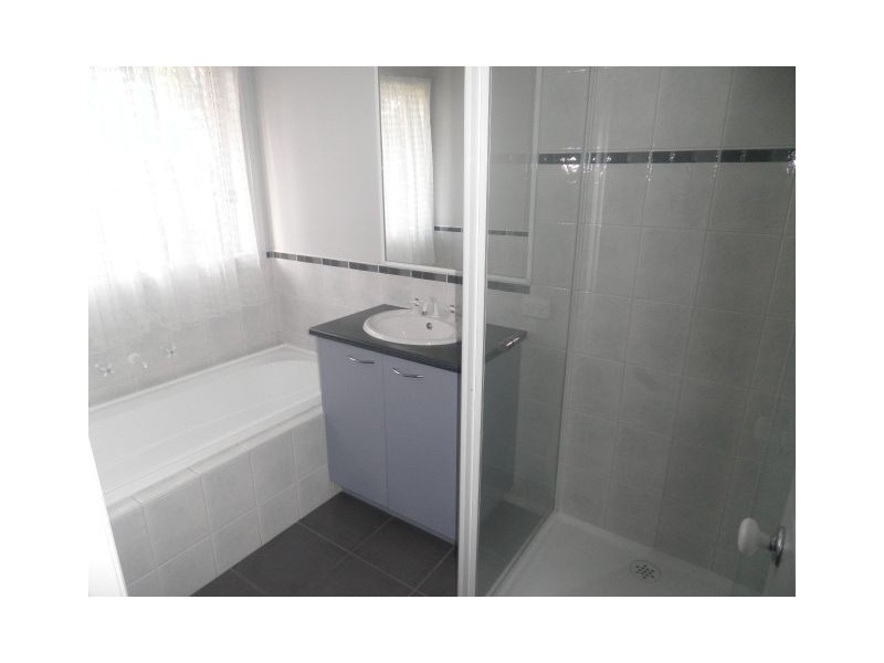 137 Mana Gum Drive, Pakenham VIC 3810