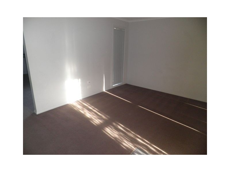 137 Mana Gum Drive, Pakenham VIC 3810