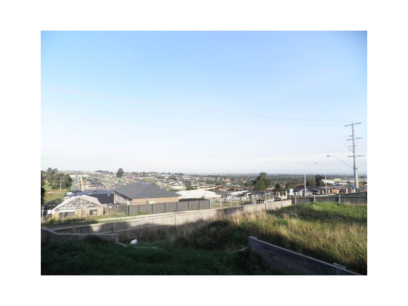 137 Mana Gum Drive, Pakenham VIC 3810