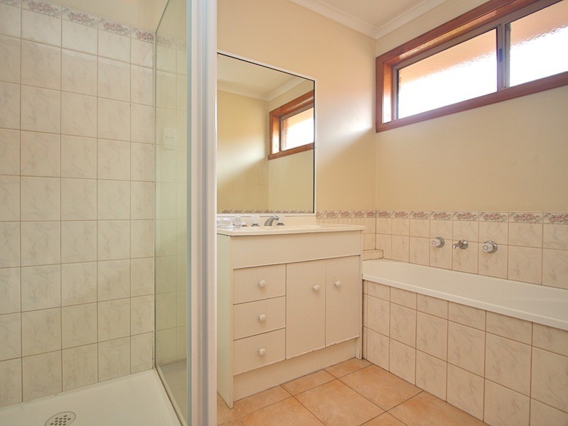 6/11-13 Carlyle Street, Pakenham VIC 3810