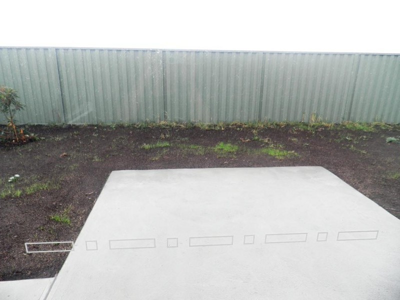 56 Dusseldorp Avenue, Pakenham VIC 3810