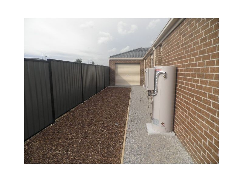 Lot 907 Bay Vista, Pakenham VIC 3810