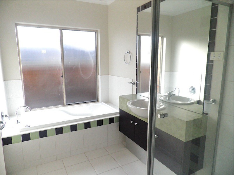 7  Fairways Boulevard, Cranbourne North VIC 3977