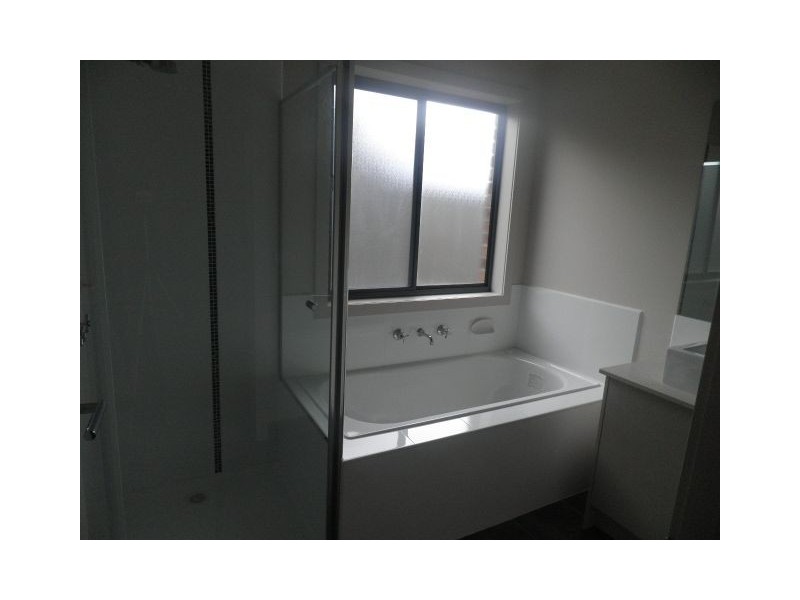 30 Sandalwood Drive, Pakenham VIC 3810