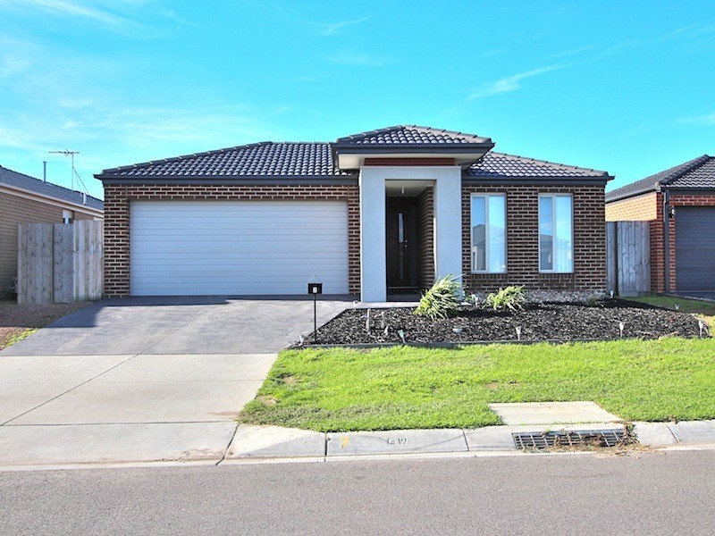 7 Weebill Way, Pakenham VIC 3810