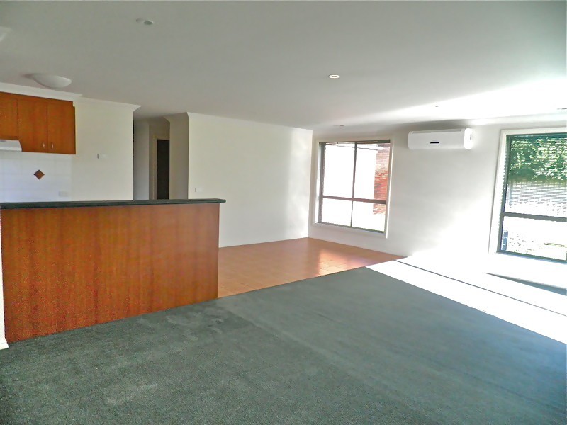 15 Pownceby Court, Pakenham VIC 3810