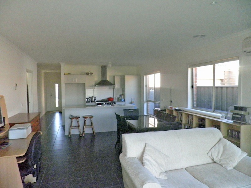 21 Mirabelle Street, Pakenham VIC 3810