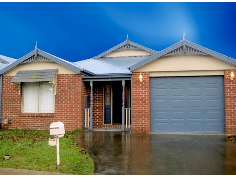 23 Grand Central Boulevard, Pakenham VIC 3810